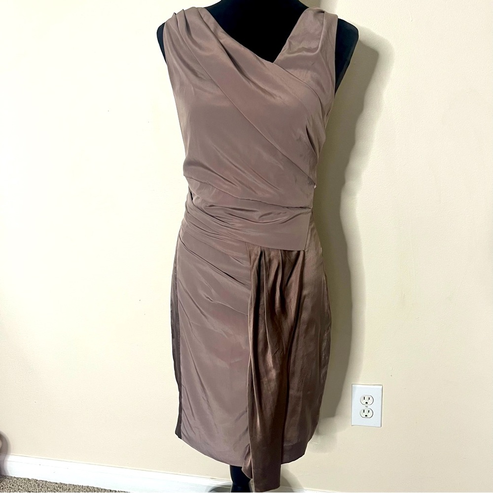 2 B‎ Rych Women’s Taupe Sleeveless Knee Length Silk Cocktail Dress Sz XS
